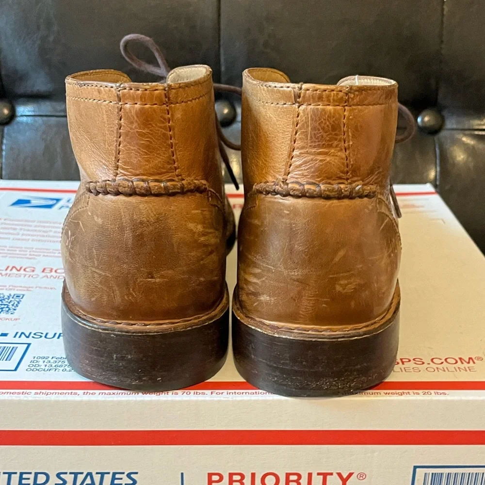 Frye‎ Oliver Chukka Boots